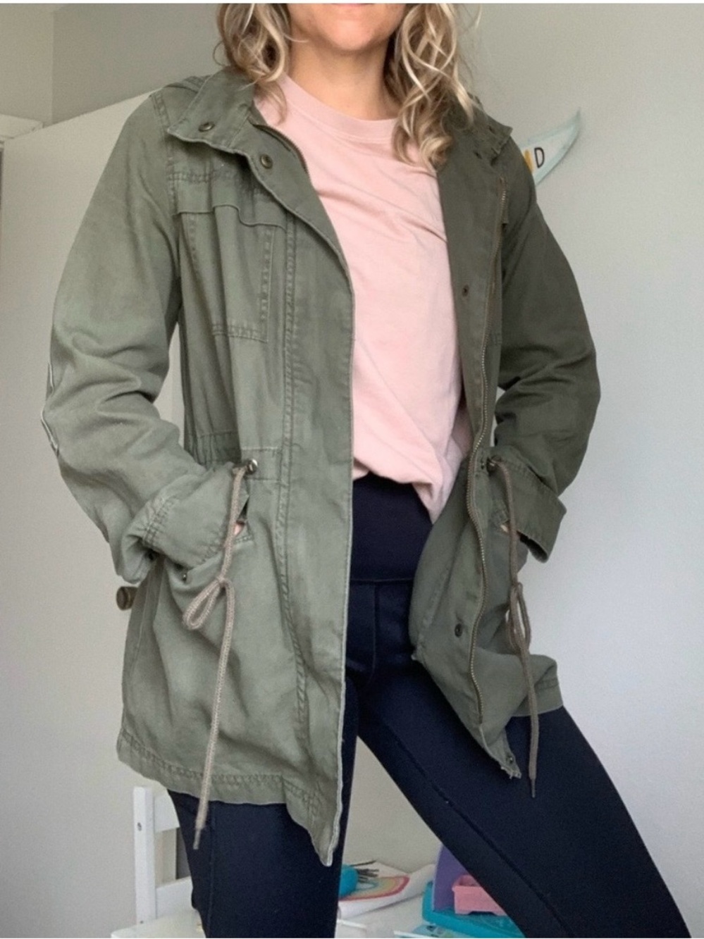 Universal Thread Olive Green Utility Anorak Jacket
Size XS